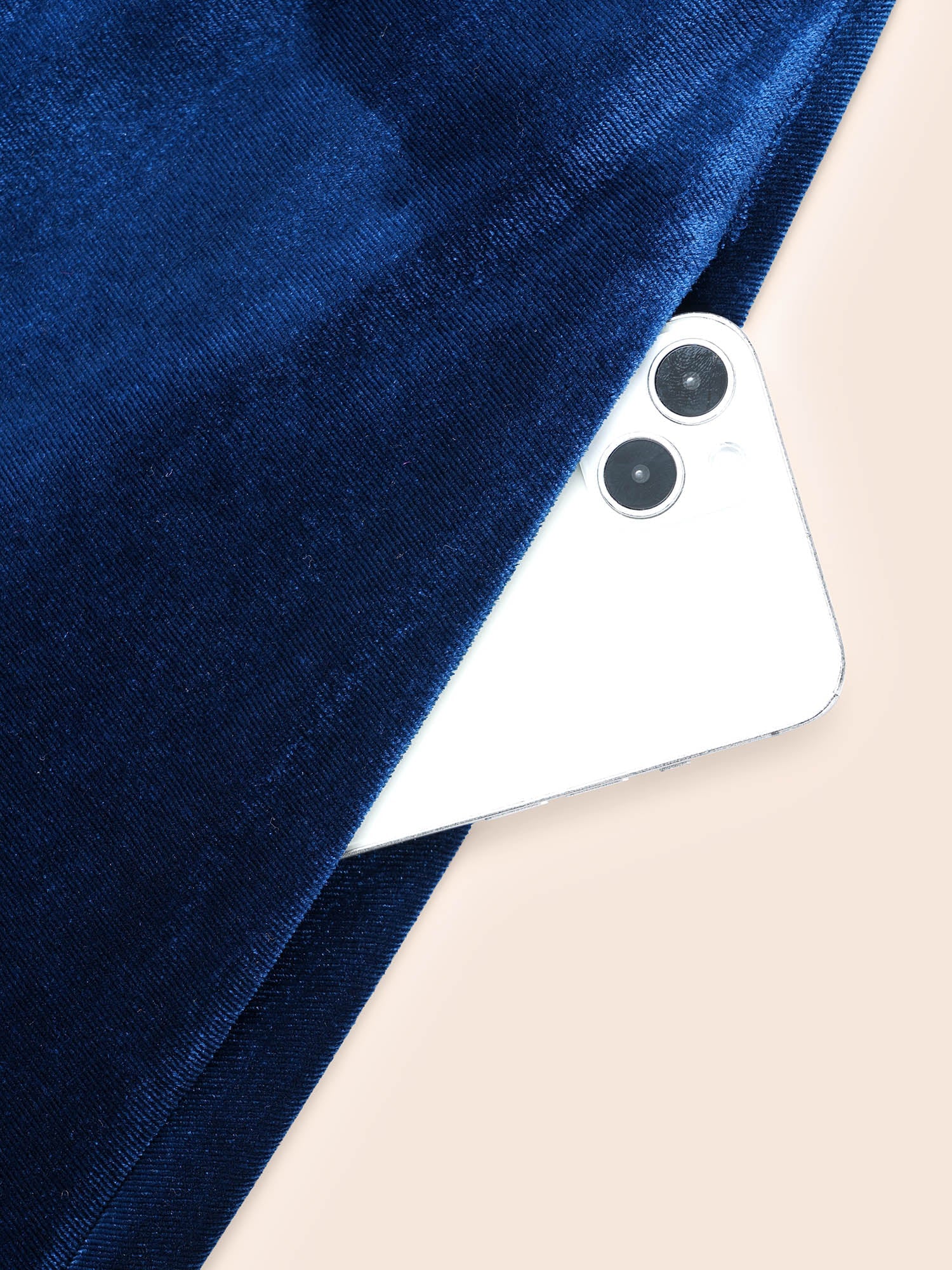 17b30cb4-3169-4712-9a27-558949d8f569