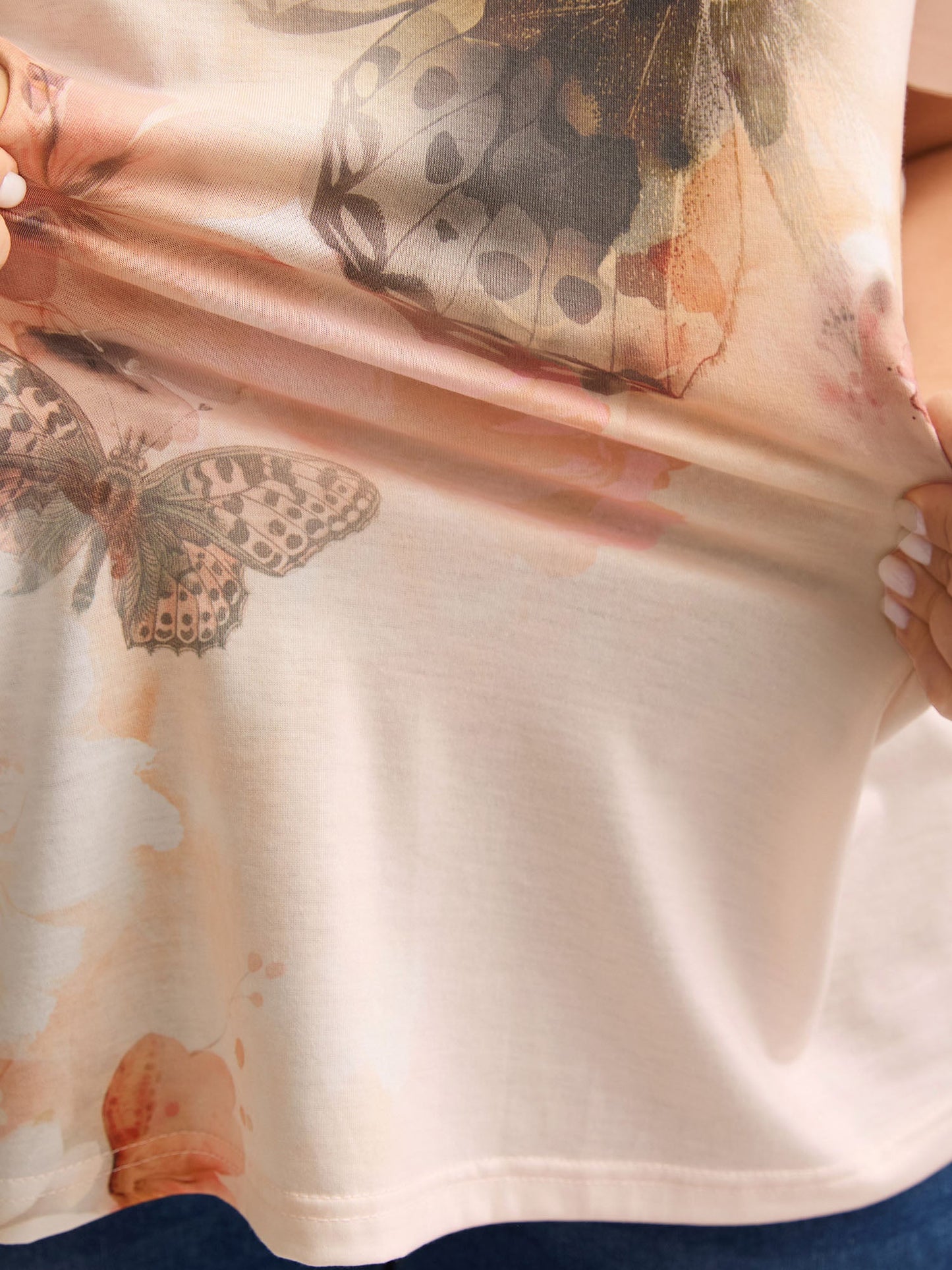 6f30aa25-976a-45f7-9a4d-3823a39e2f1c