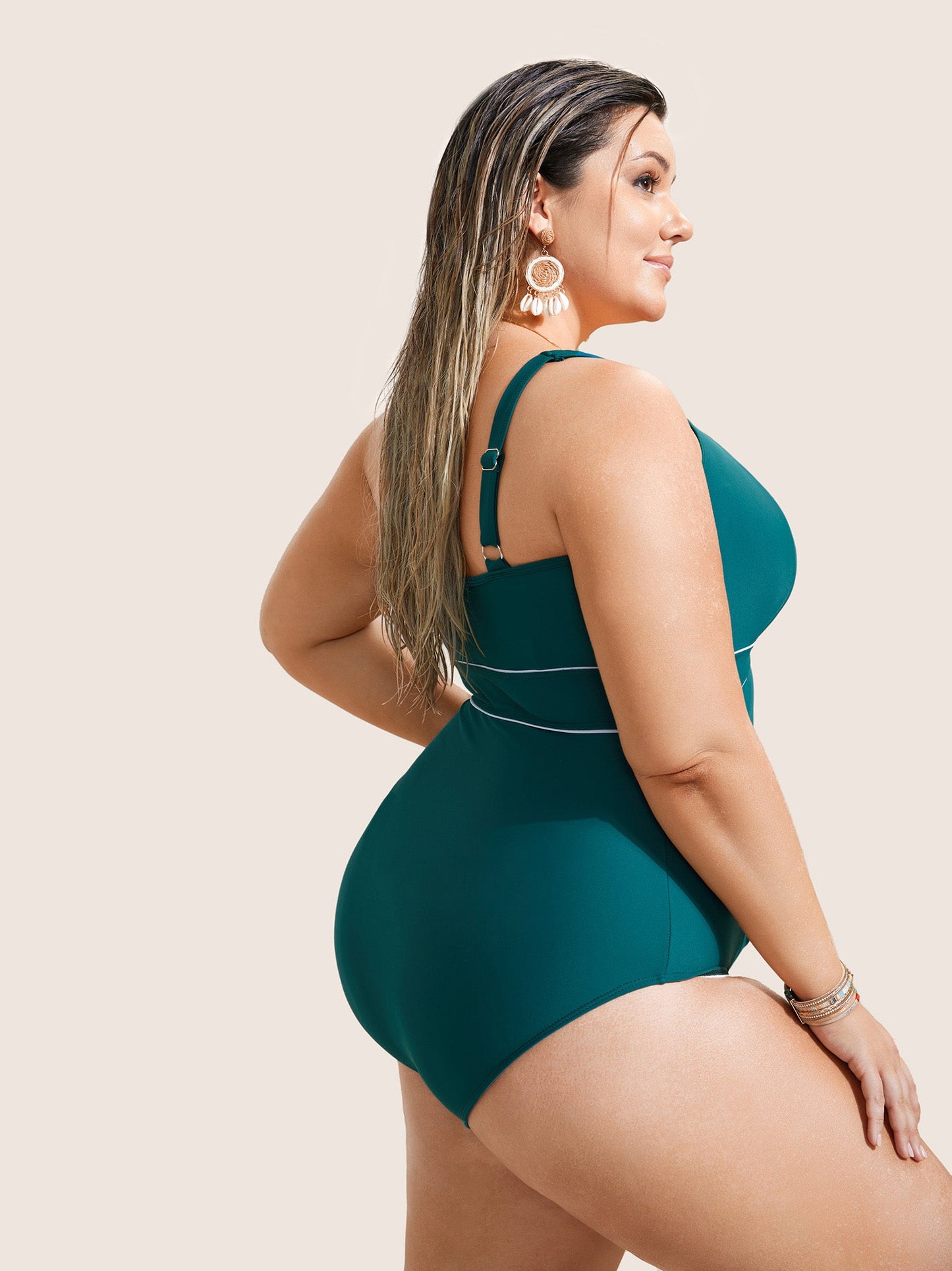 589a8f37-cd8b-4bc5-9d99-c7da74ae62d1