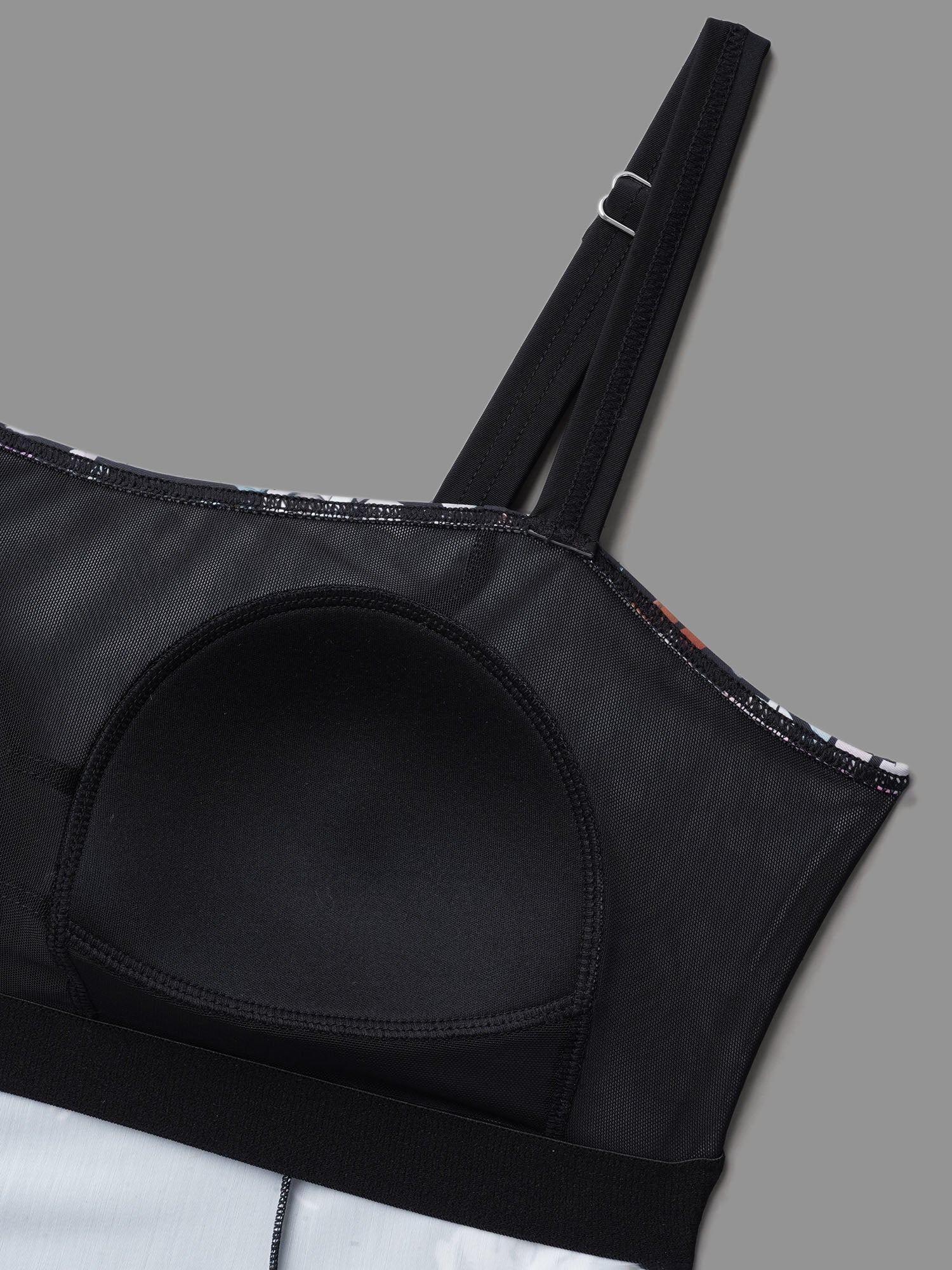 60b52675-f1ae-49bf-8560-69ae3a413783