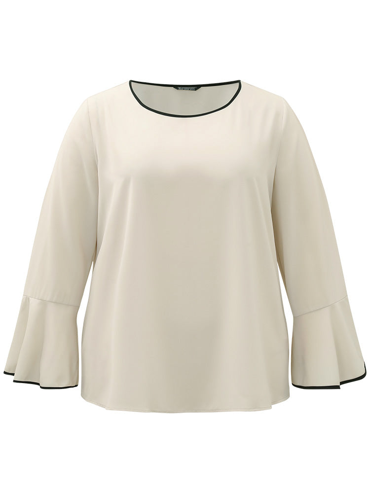 Contrast Trim Bell Sleeve Woven Top
