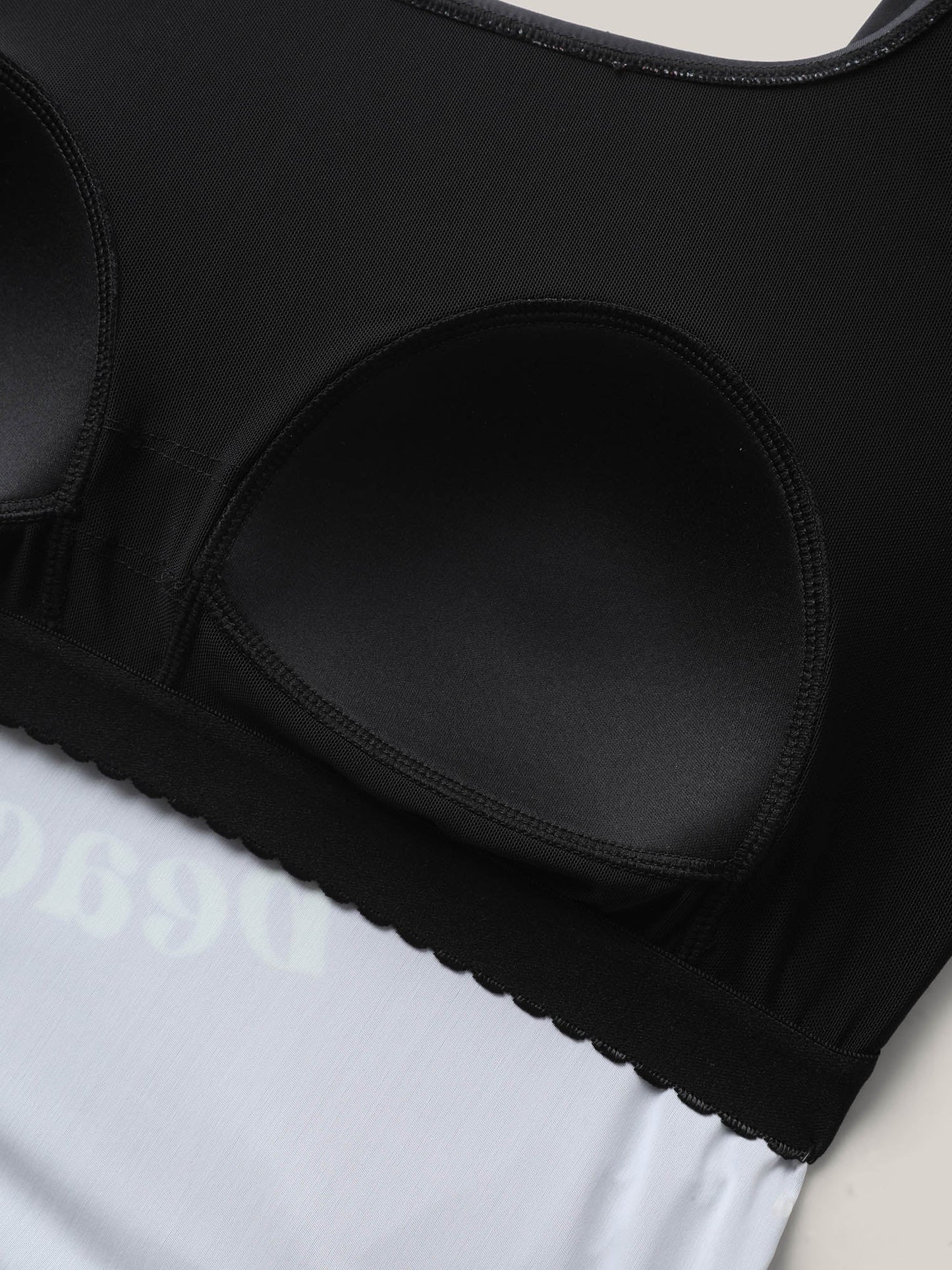 f7b9eb53-1181-48d7-b973-dd94121bd918