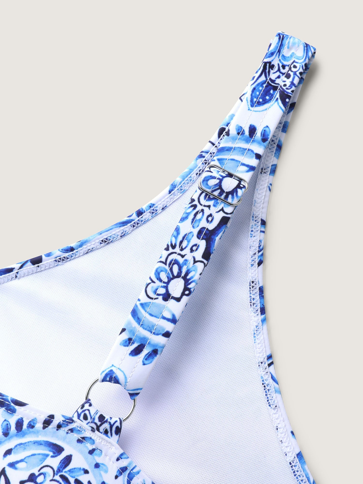 6a6fa729-c3fb-439b-9a77-9979209bb51a