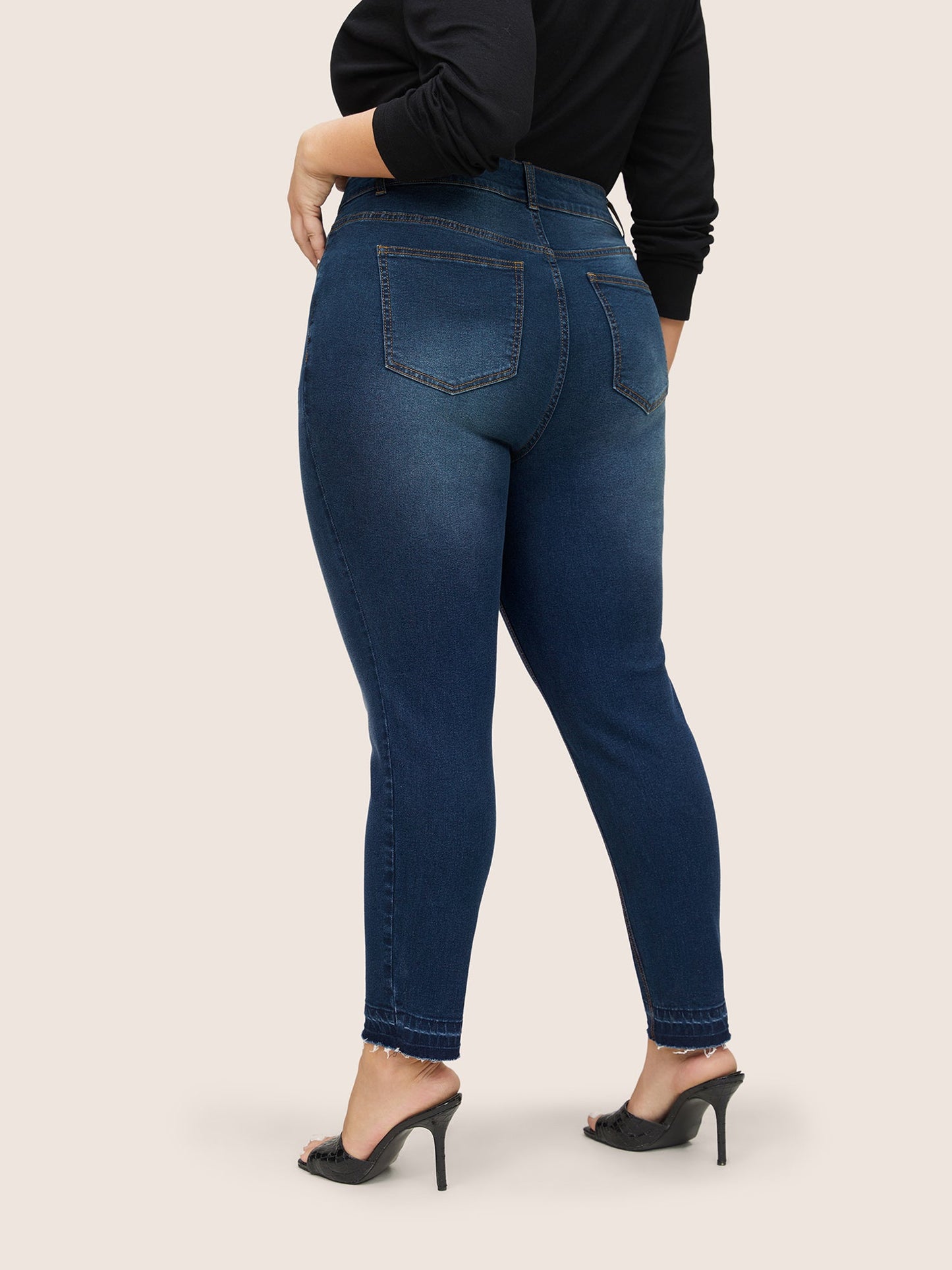 cc6ab377-50ec-4eb0-b54a-3e9dab4f6660