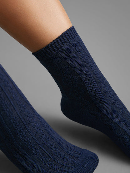 b41e6daa-9e7f-4498-94c4-d6d0e41e9b7f