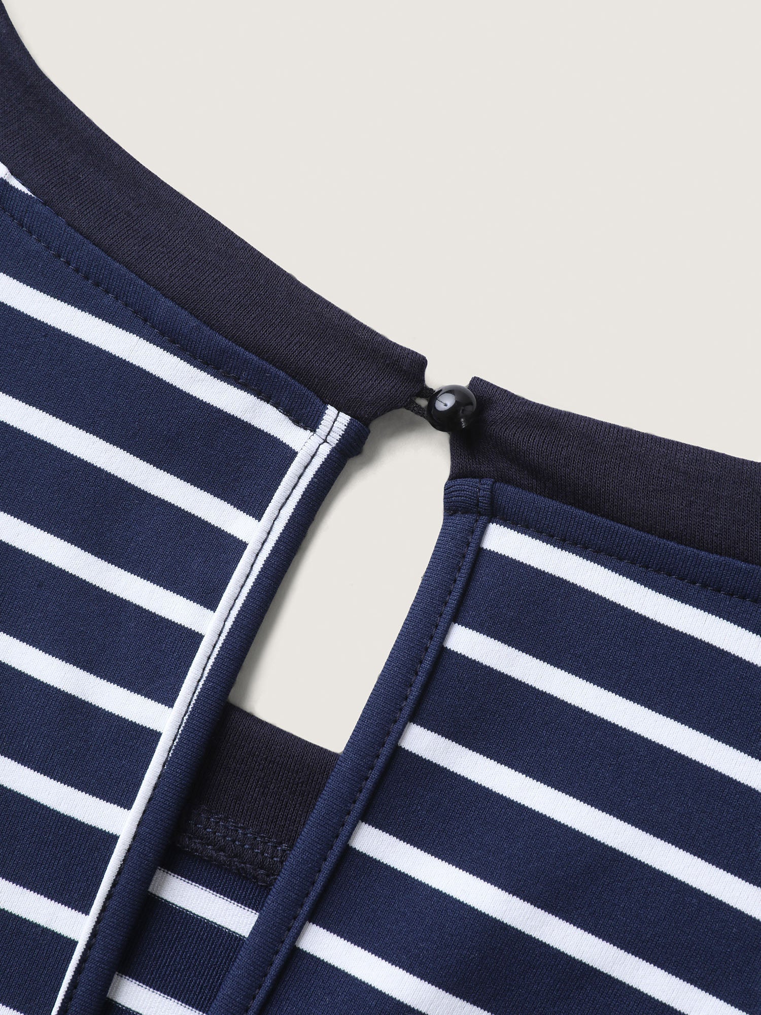 563dcb06-6535-4a1d-8bf7-7efb9f2bf8f1