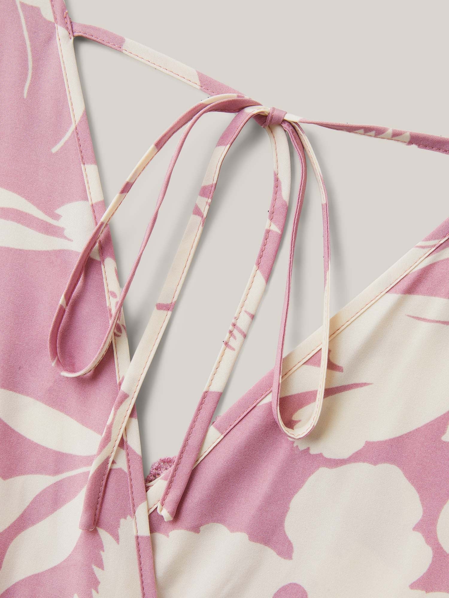 dfa8230b-7868-477a-a73e-f5f5cde37dd0