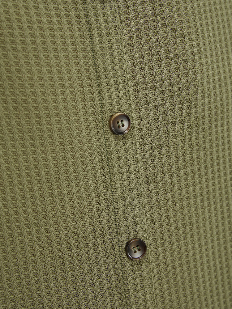 Plain Button Detail Arc Hem Waffle Knit T-shirt