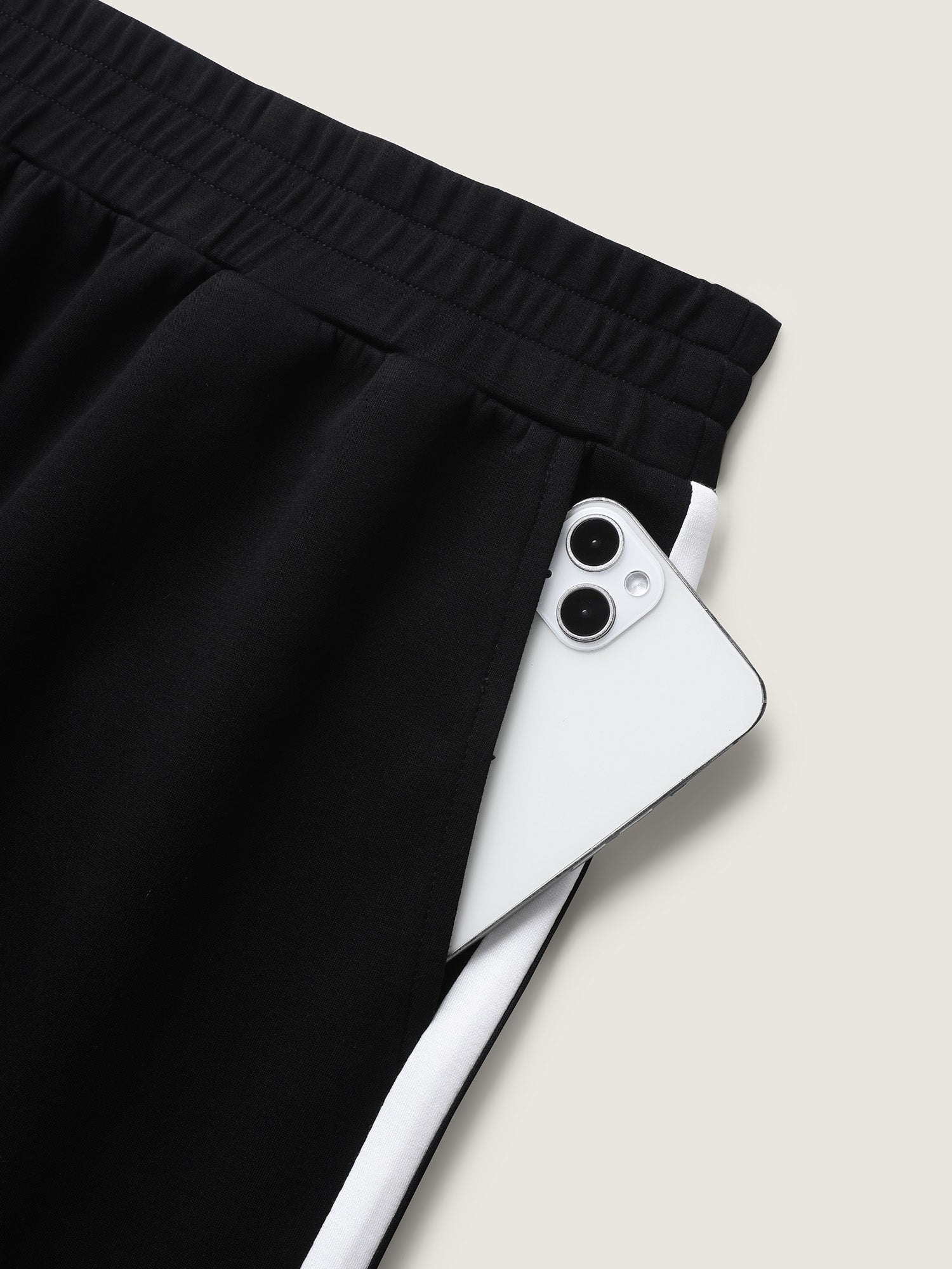 0a0b12c2-6d54-45a4-be97-1aa2b049c9af