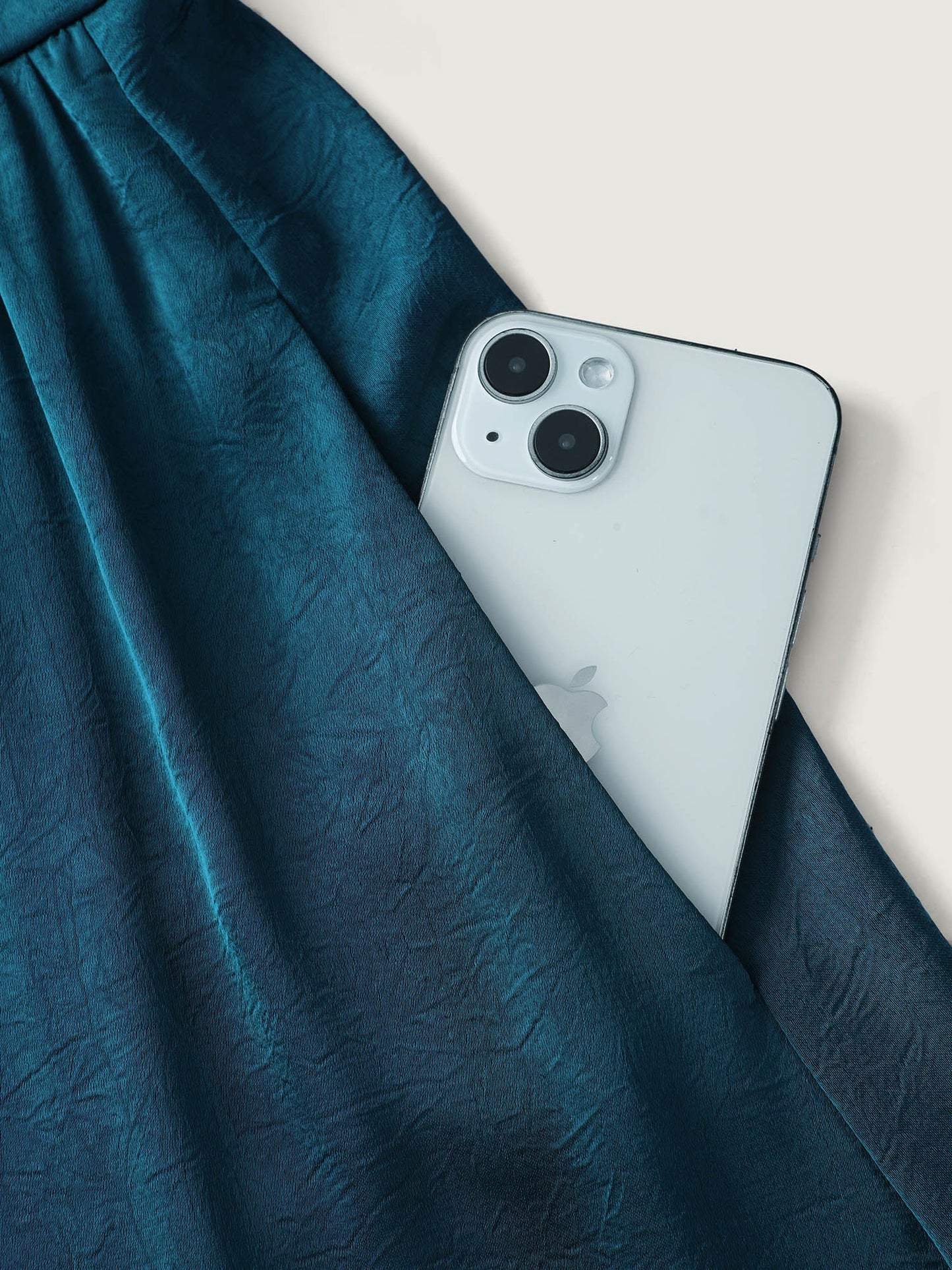 e5c51bd7-d662-43b0-bde3-704b8e26e14e