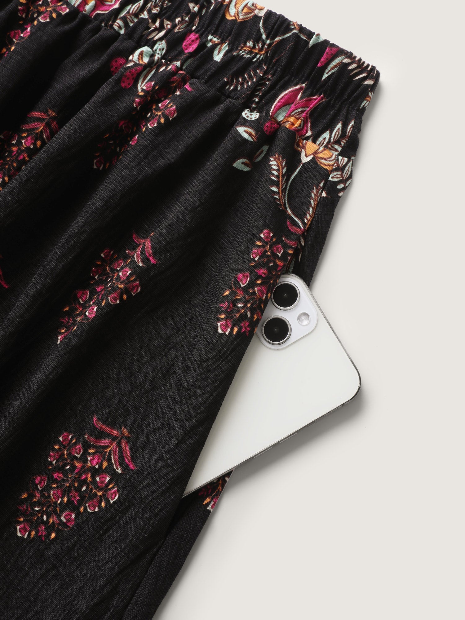 242c510e-240d-4f61-b4c3-d71326f861f2