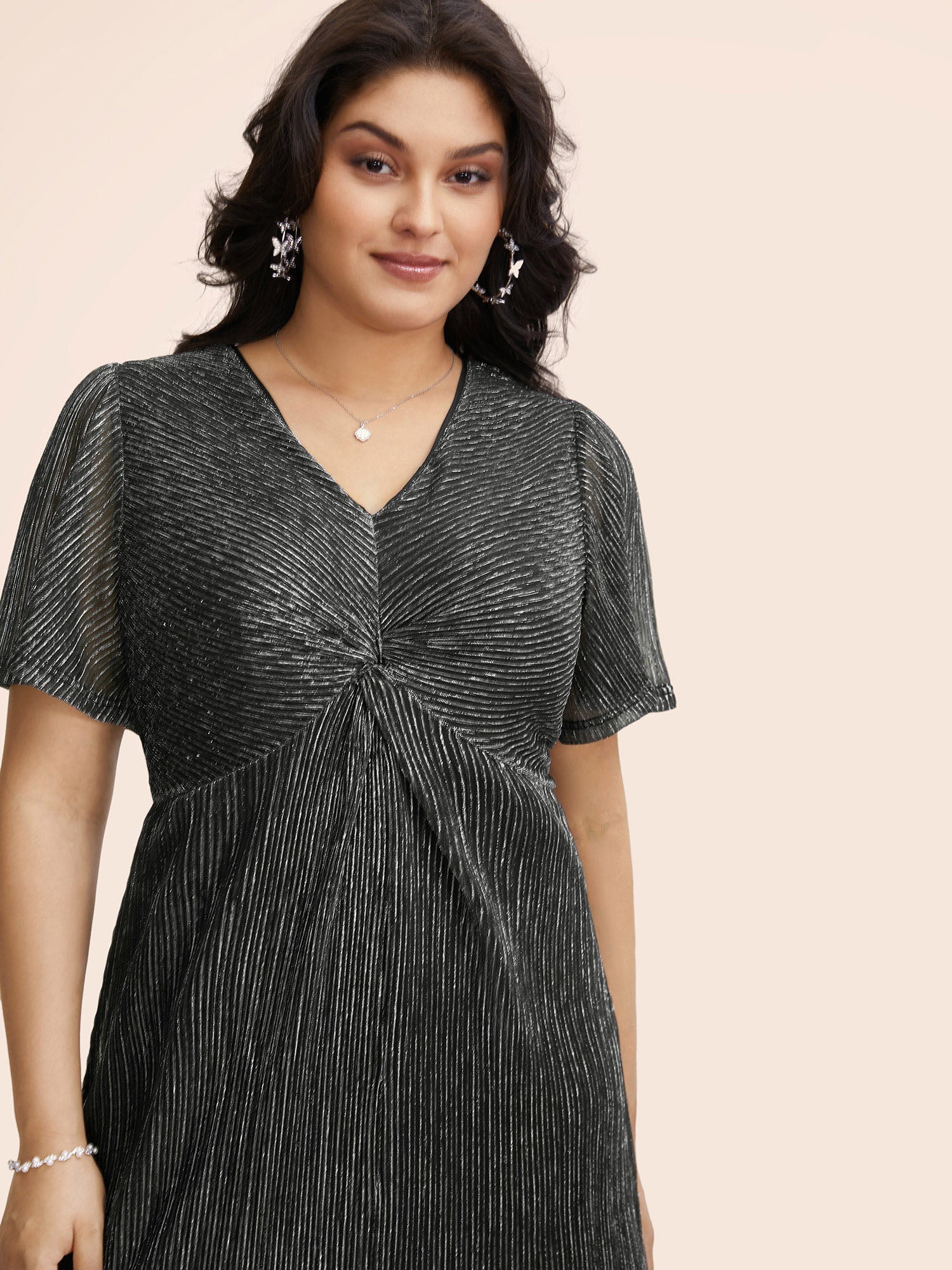 6a4045ee-c250-4777-86b5-3976980b2499