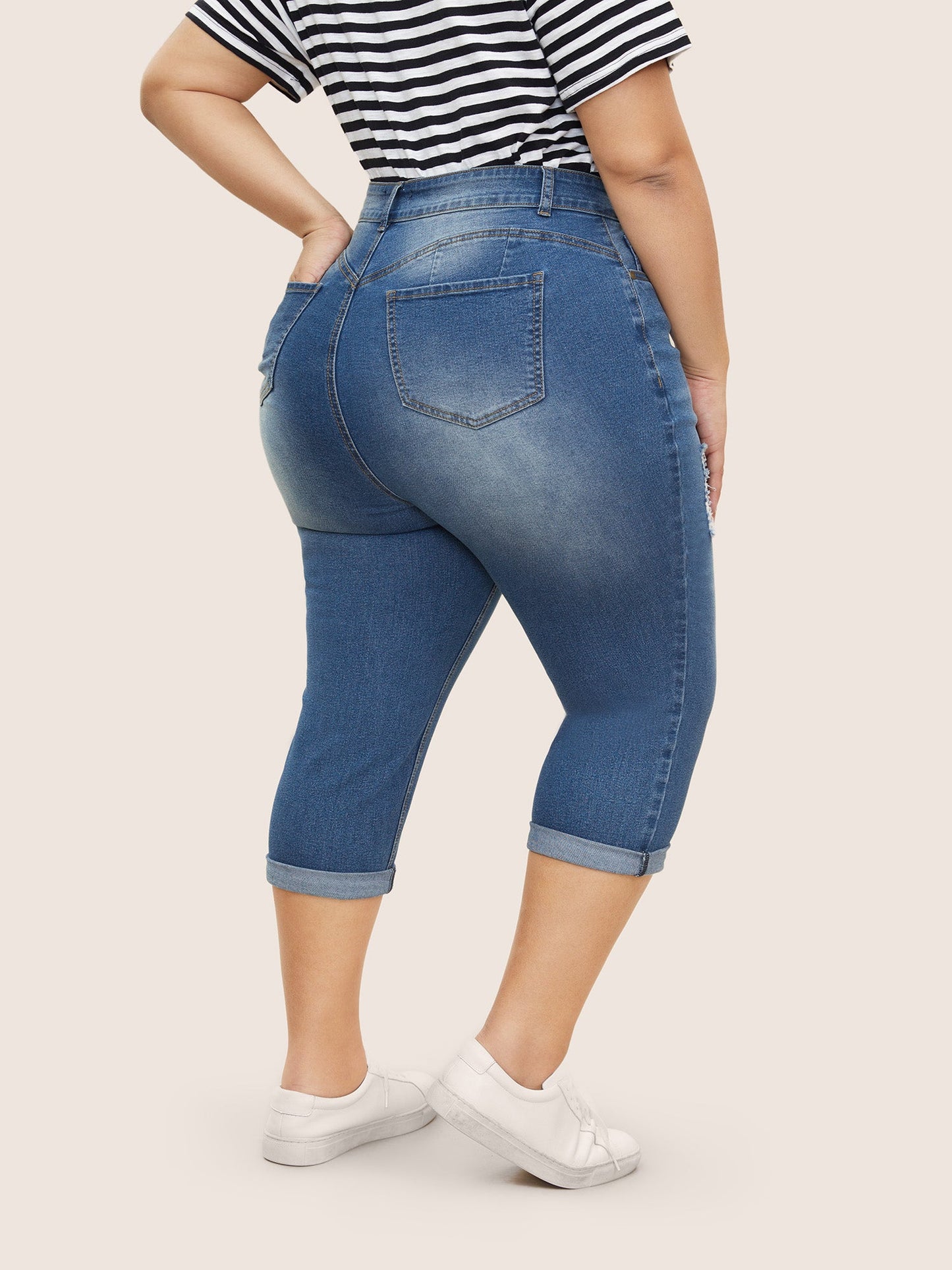 dc9219cd-261a-4793-bafa-d48ab8841583