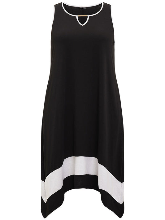 Supersoft Essentials Plain Metal Detail Pocket Keyhole Tank Dress