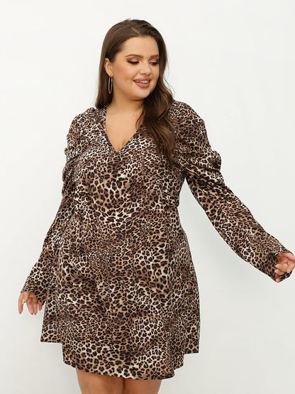 Leopard Print Pleated V-neck Dress