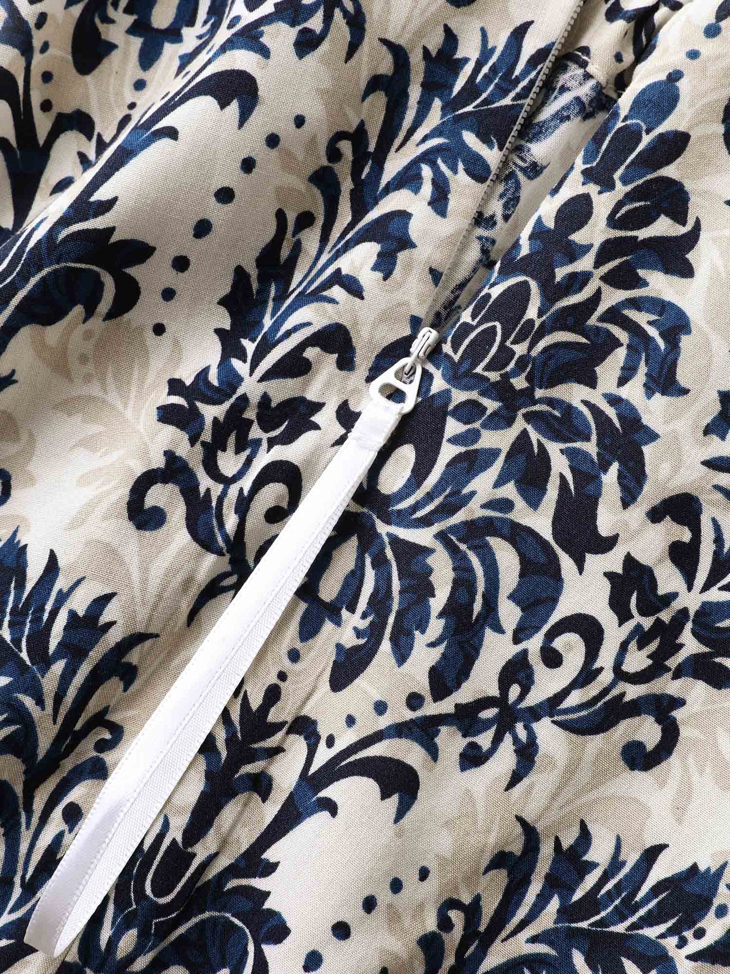 b9976641-d617-417f-a64c-f6af547f2aaf