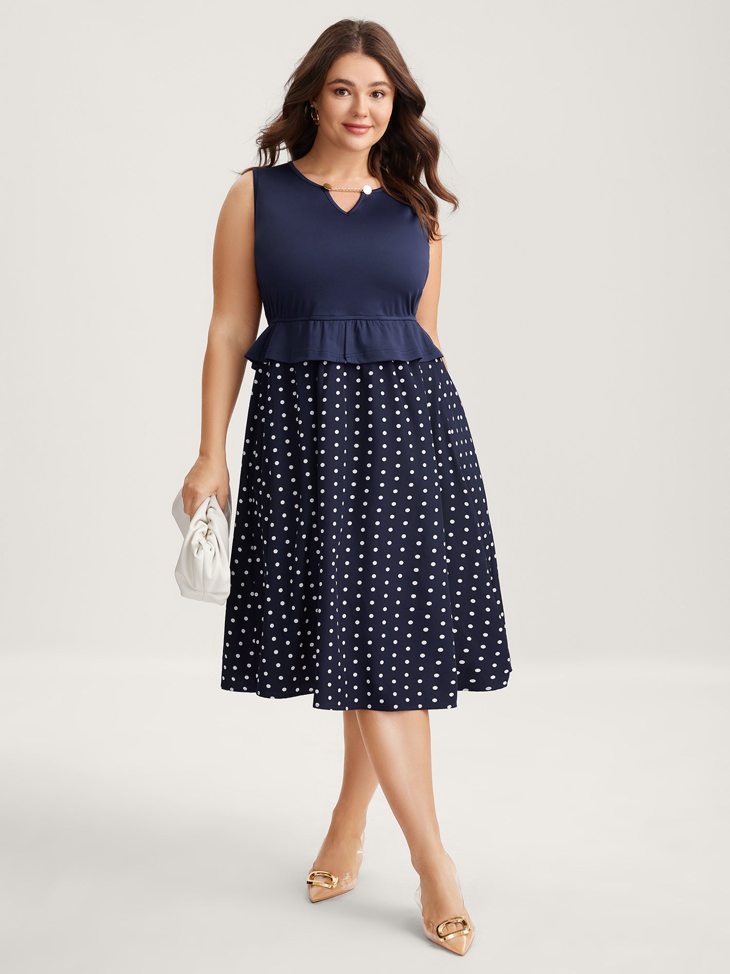 3bb9bc93-f56f-48b1-92f8-b421a110d41f