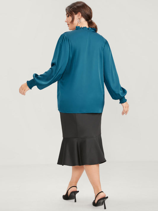 Solid Ties Neck Shirred Cuff Satin Blouse