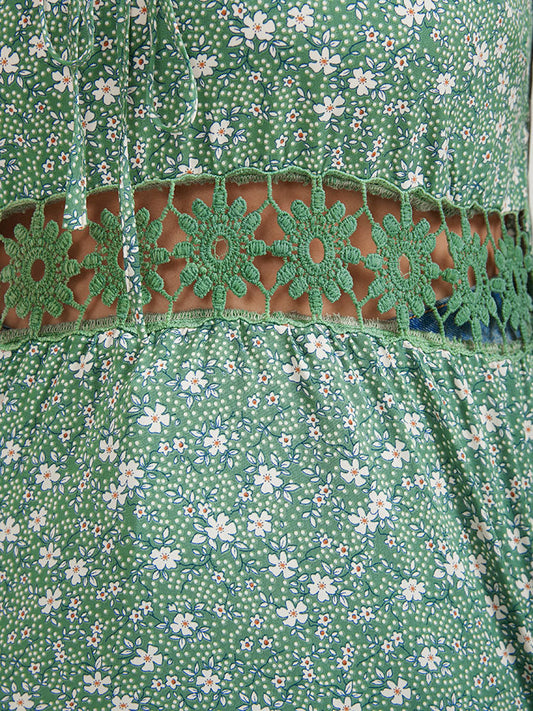 Ditsy Floral Knotted Crochet Lace Tank Top