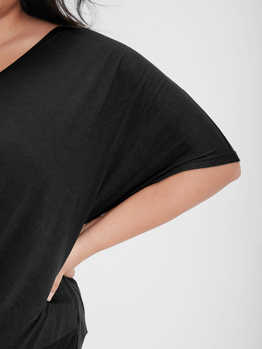 Solid Twist Front V Neck T-shirt