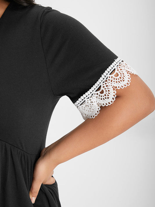 Solid Eyelet Lace Patchwork Crisscross V Neck T-shirt