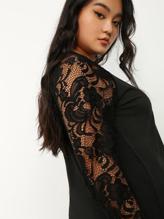 Lace Panel Round Neck T-shirt