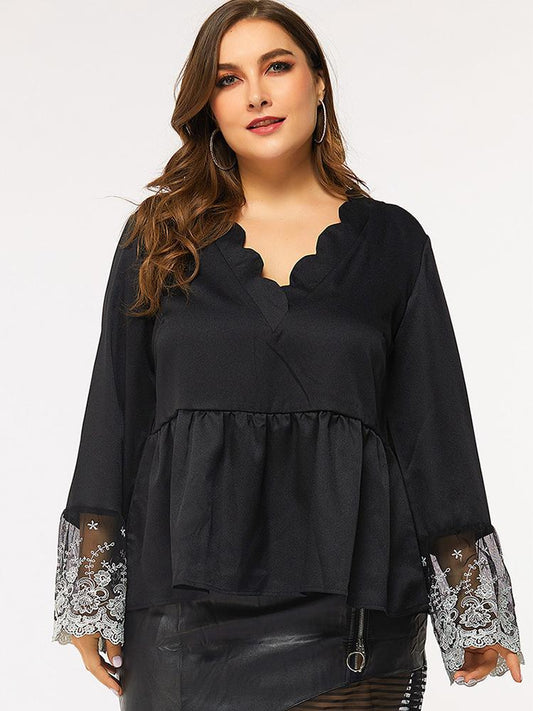 Petal Collar Lace Cuff Raffle Hem Blouse