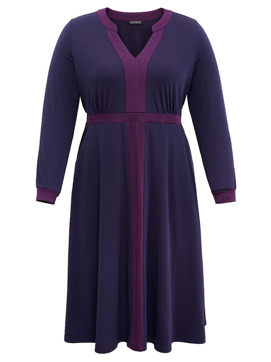 Contrast Notched Gathered Elastic Waist Dress