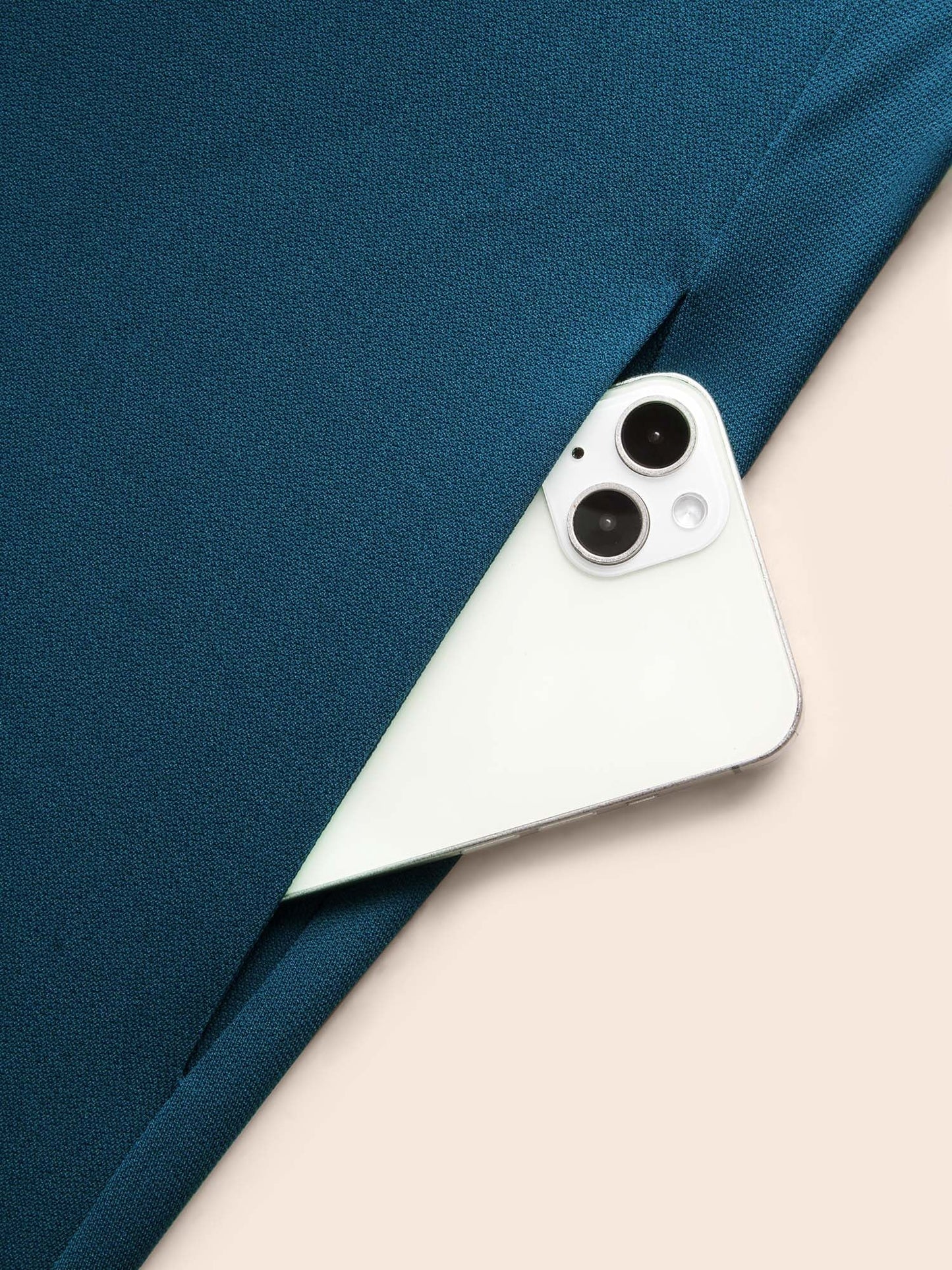 a4376072-a0ee-40e7-a35a-b197471c9183