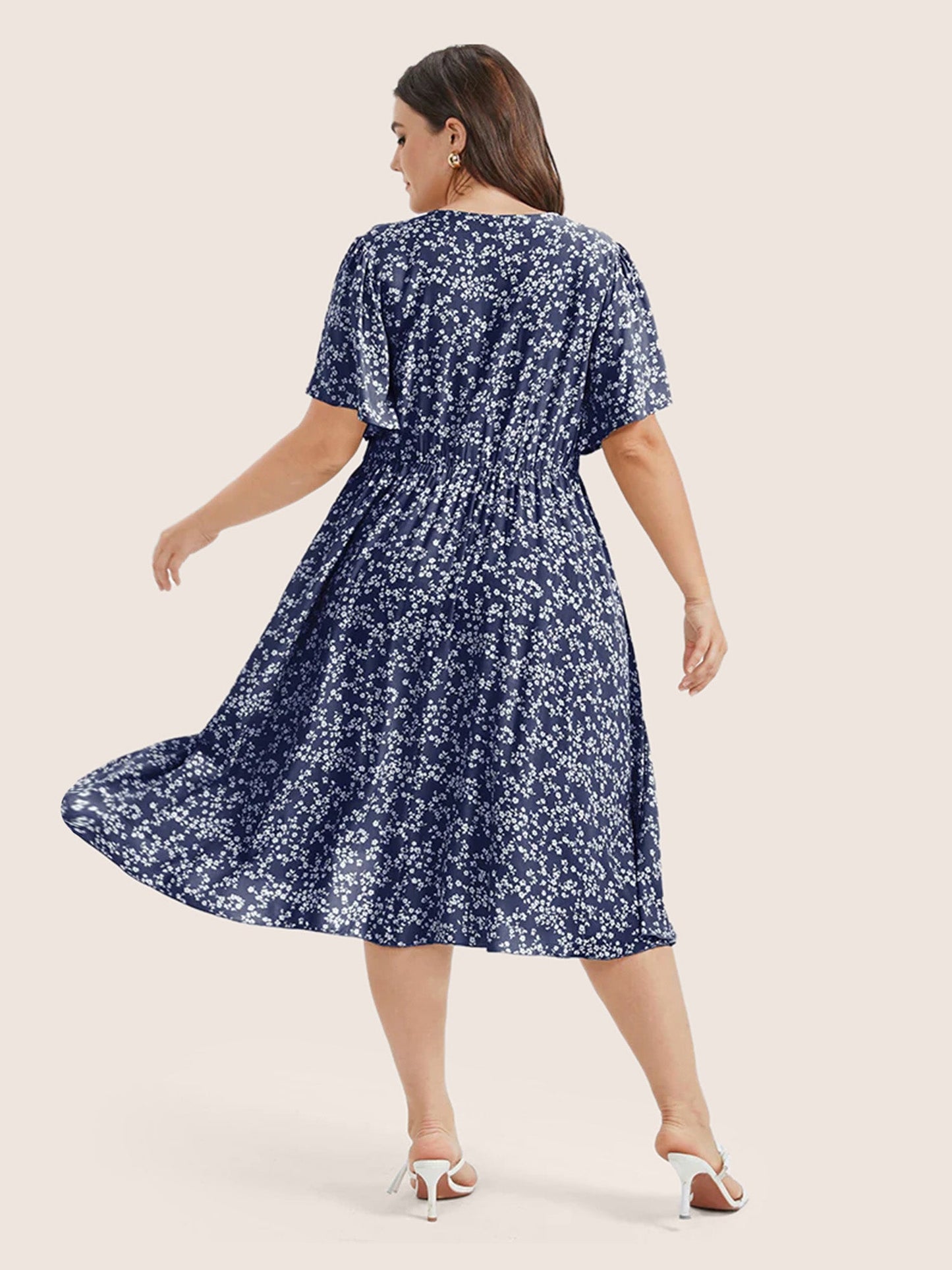 6b062111-26af-45df-a49b-4fd1b4371fbc