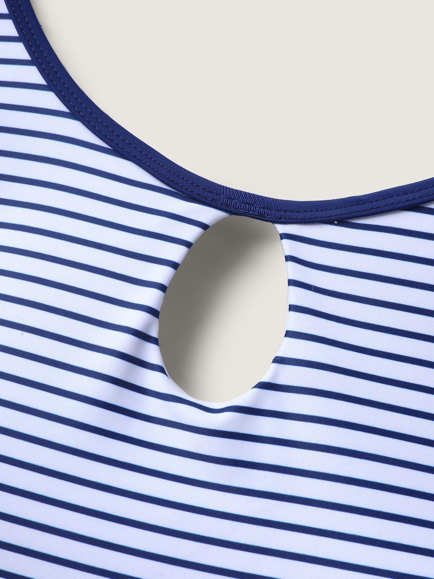 5877cec6-0d41-4e52-9087-2d40e40750e5