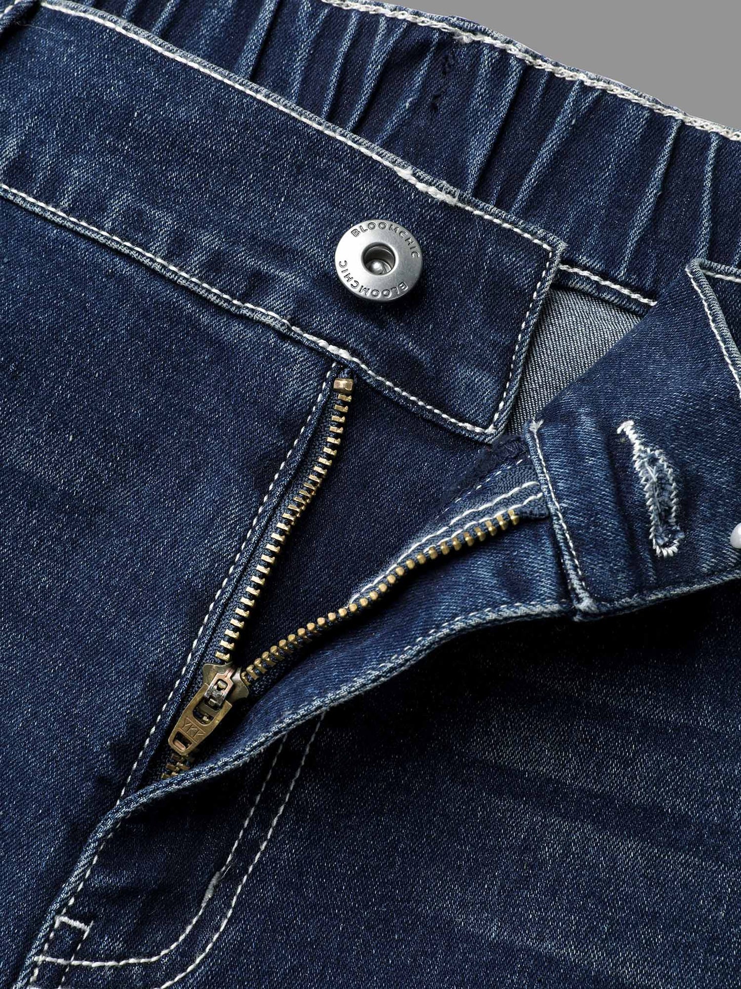 3e03e21d-531e-4993-8255-6696cc405a8f