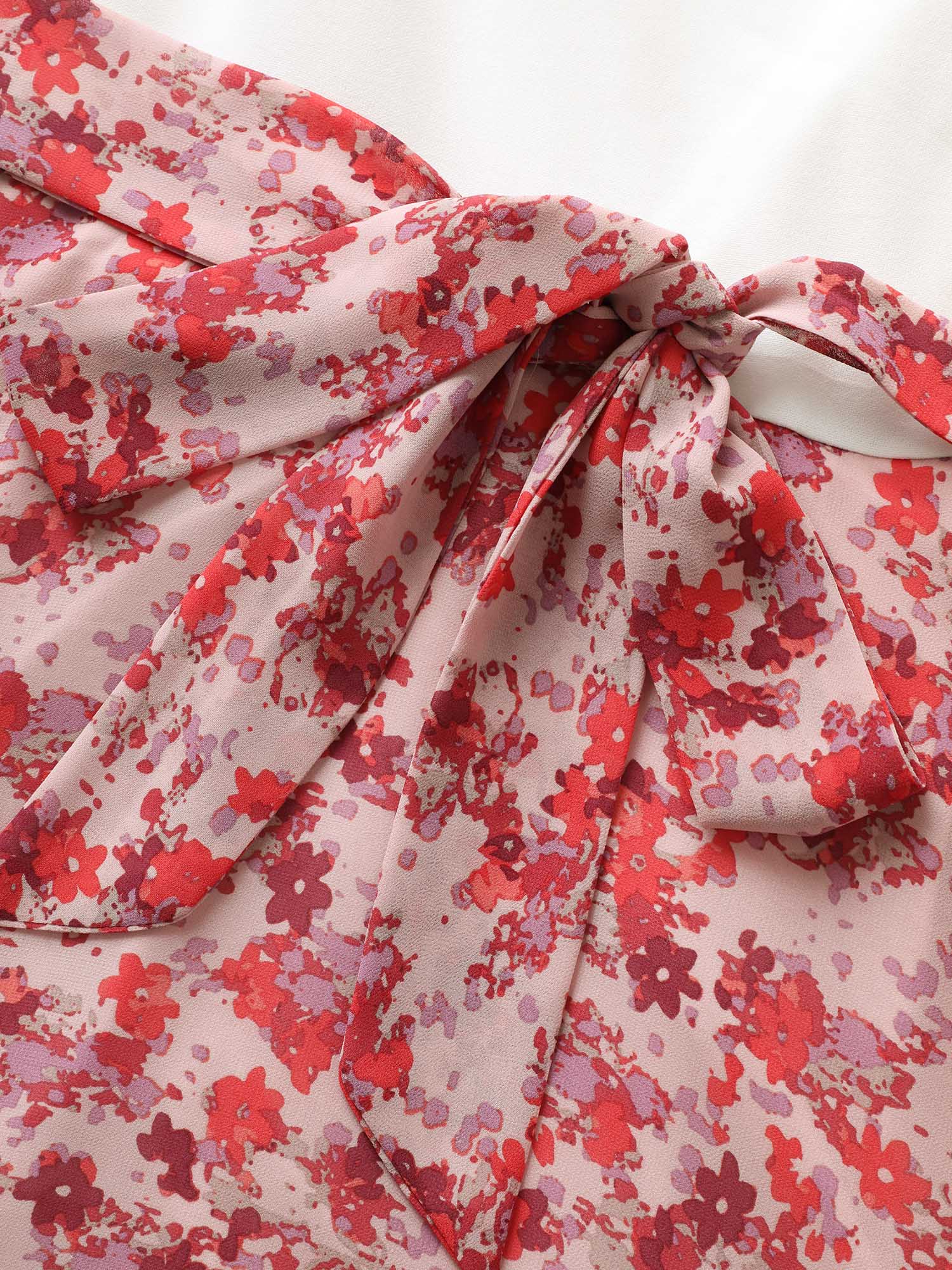 e464198b-870c-4c7f-88d3-2ceac97609bd