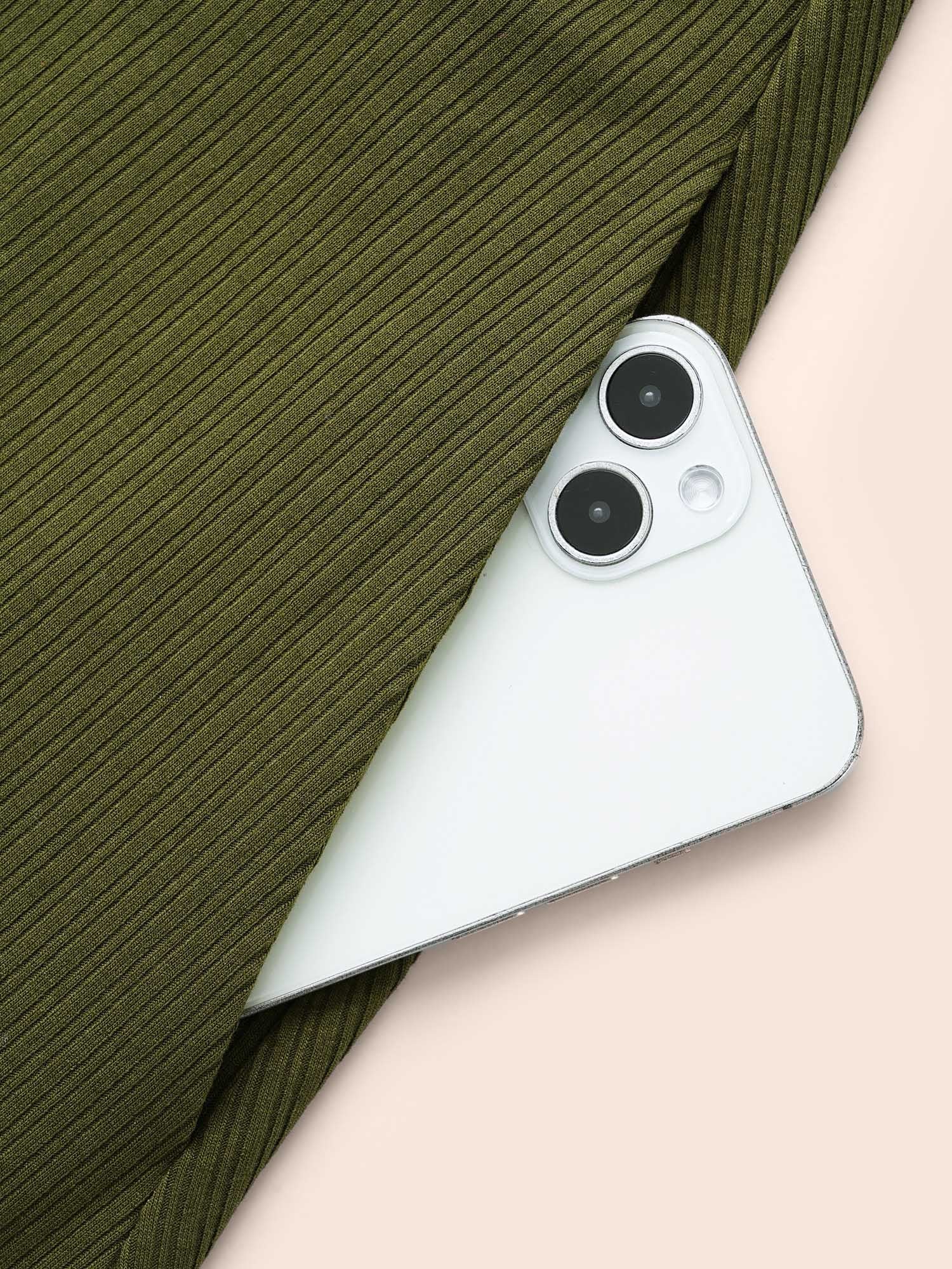 050cd2c4-ca8b-4632-93c3-b649160442bb