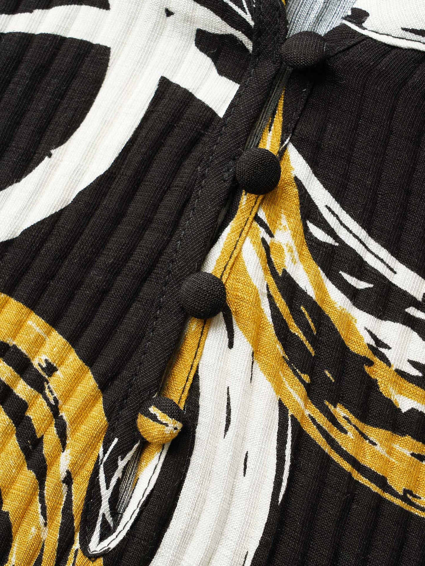 90258a4b-439a-4a2f-87b7-fb9cb212dbc1