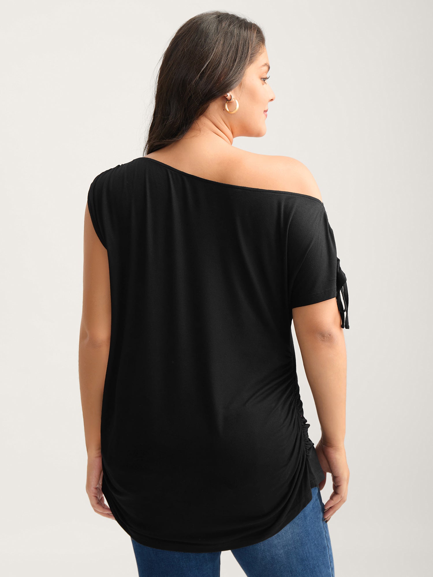 5a895ac6-3563-431b-b9d1-1be10f50c212