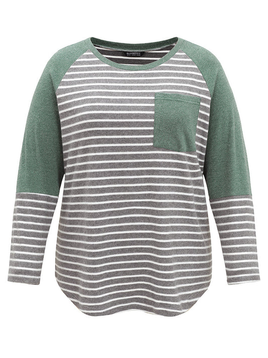 Patchwork Striped Patched Pocket Raglan Sleeve T-shirt