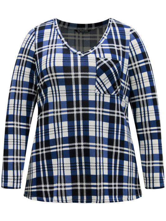 Plaid Contrast V Neck Patched Pocket T-shirt