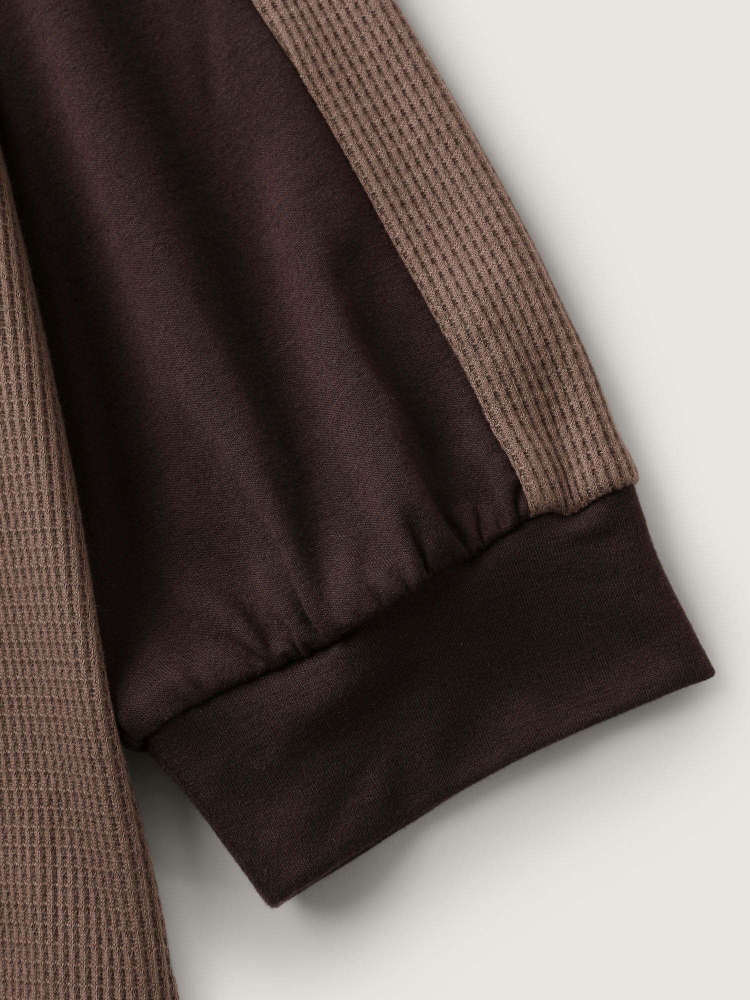 64c5f5b6-2e0c-4487-9001-804db7d01dad