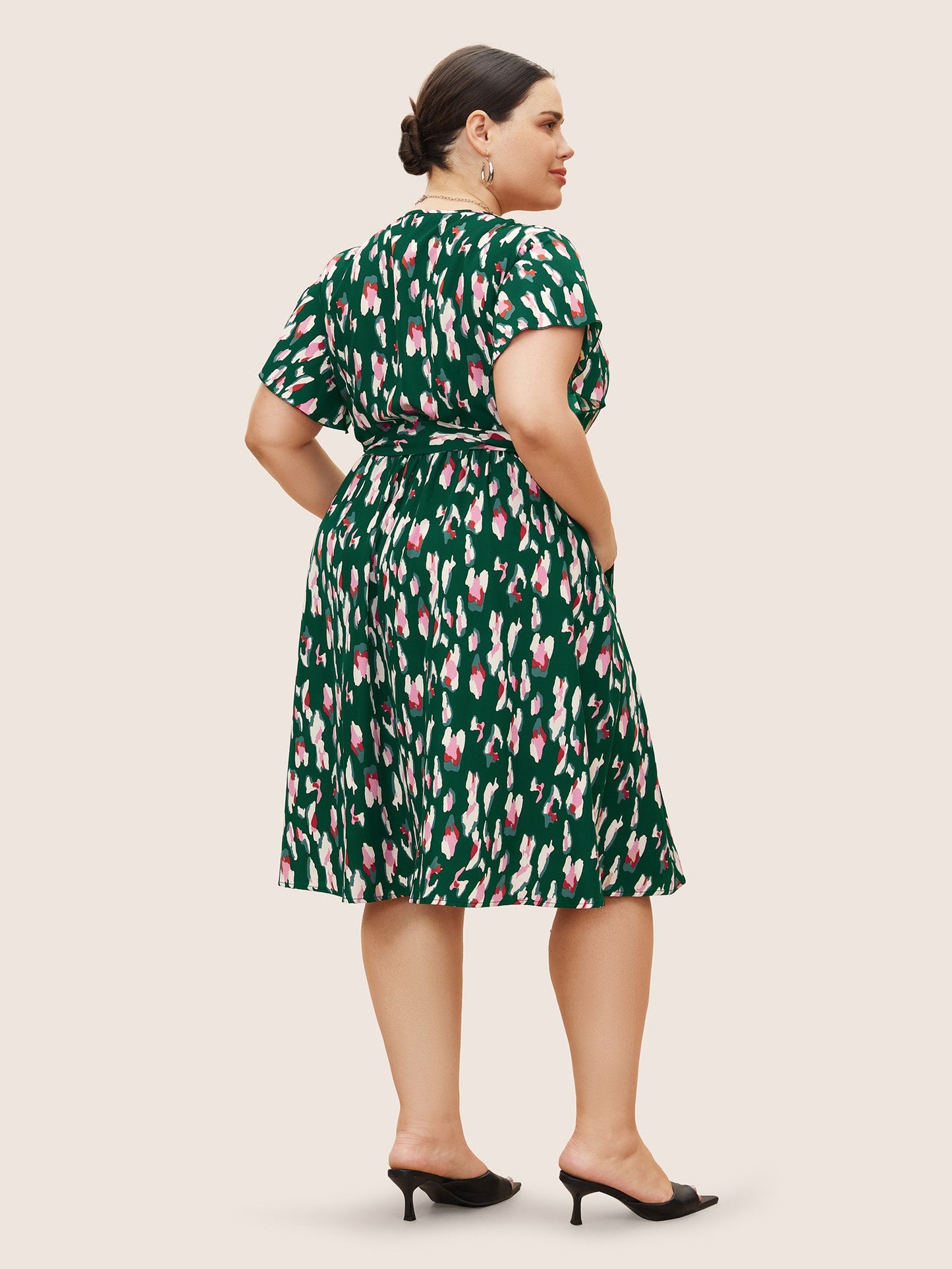 403c810e-a65b-45e8-ae50-b3788f3d71e3