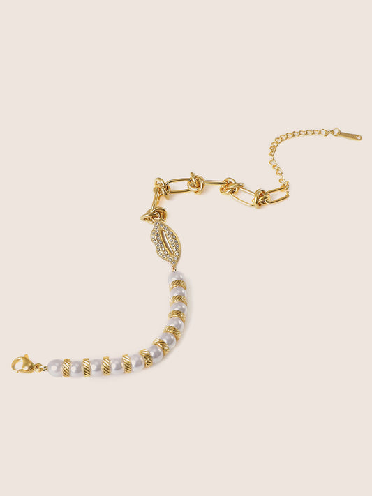 Cubic Zirconia Lip Pearl Beaded Bracelet