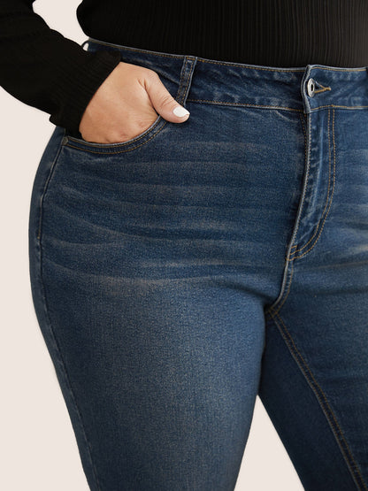 dfe9544a-2a13-4d91-a5b3-b4d545fc4dc4