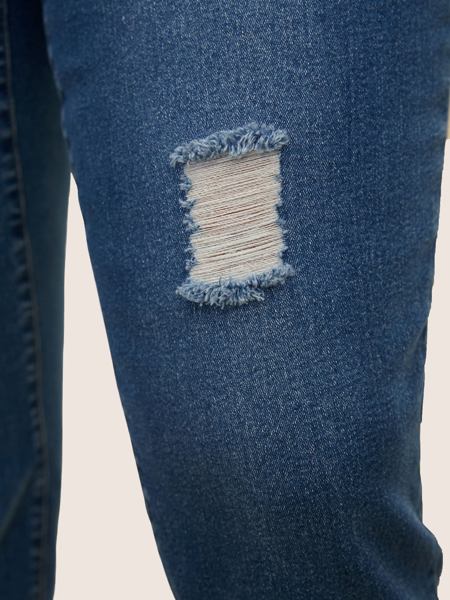 ea588aa6-18f5-4b0a-afad-16e1e40c0bab