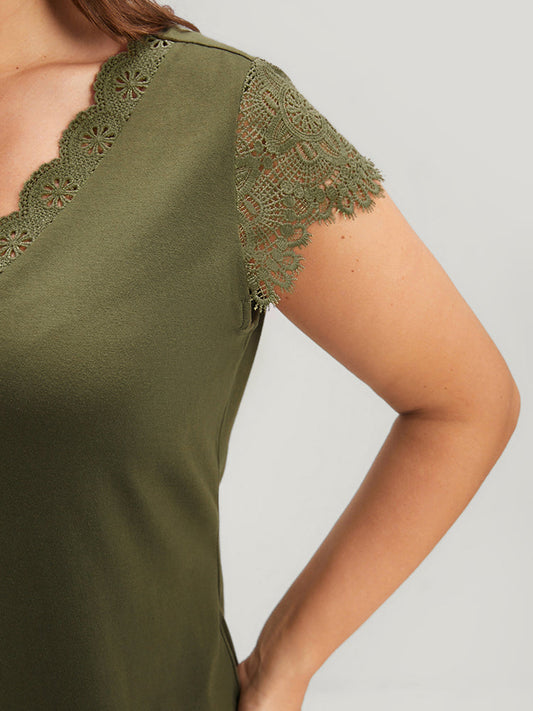 Solid  Lace Fake Button T-shirt