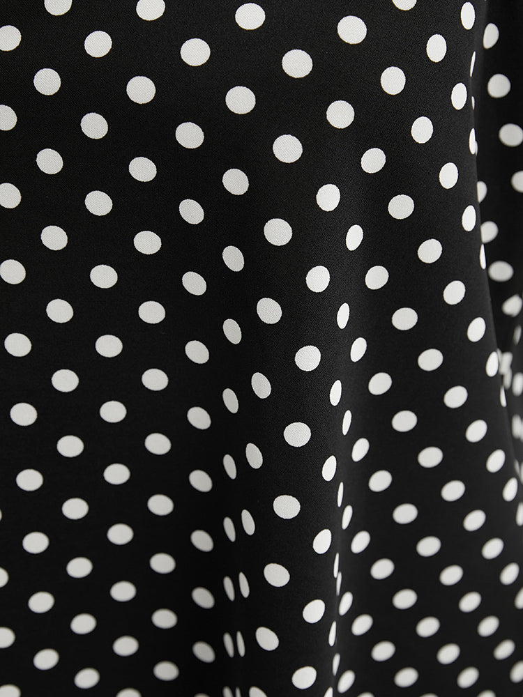 Polka Dot Scalloped Trim V Neck Tank Top