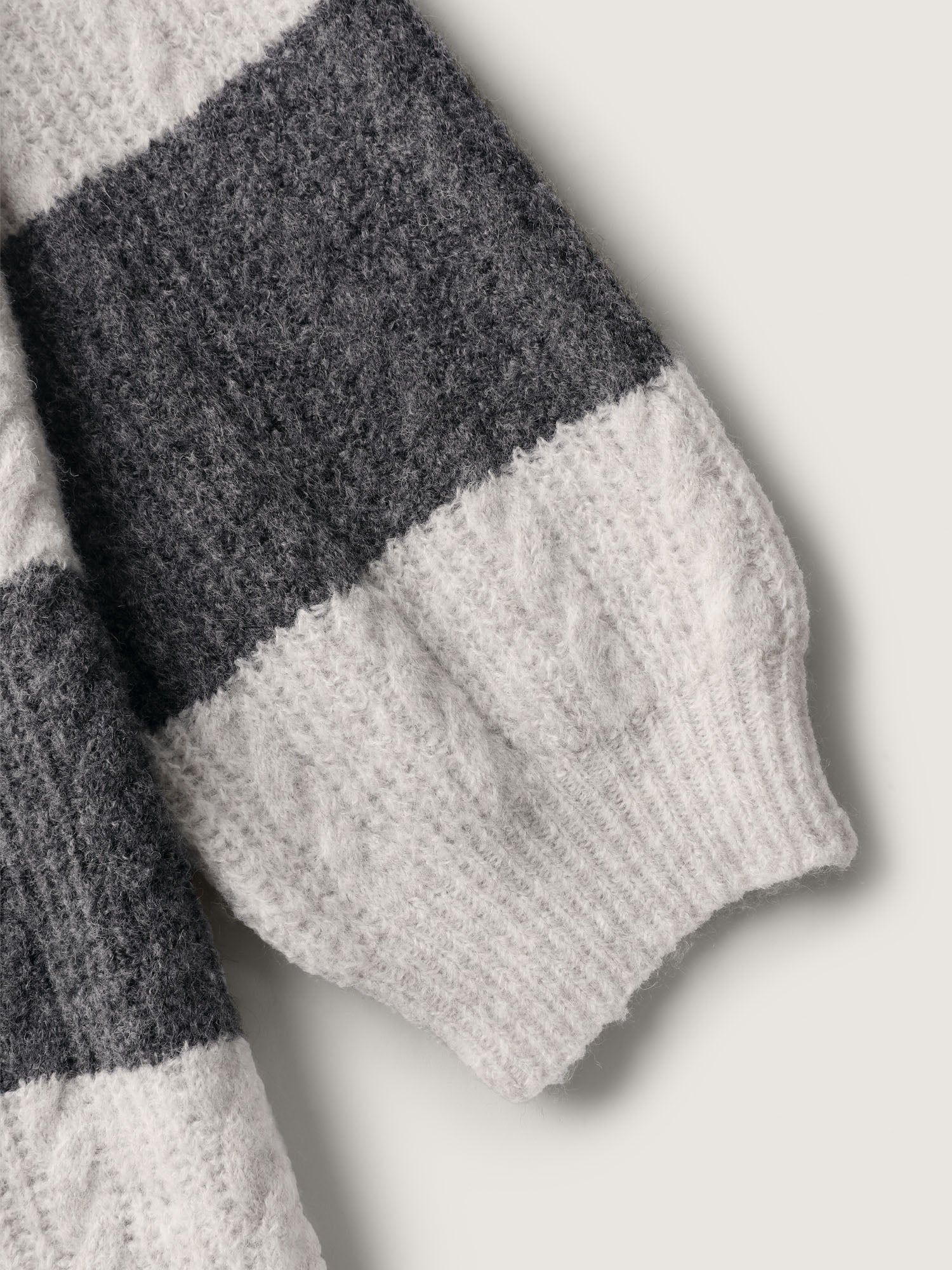 8bdb8e9c-5634-42b0-993e-ef11916739c6