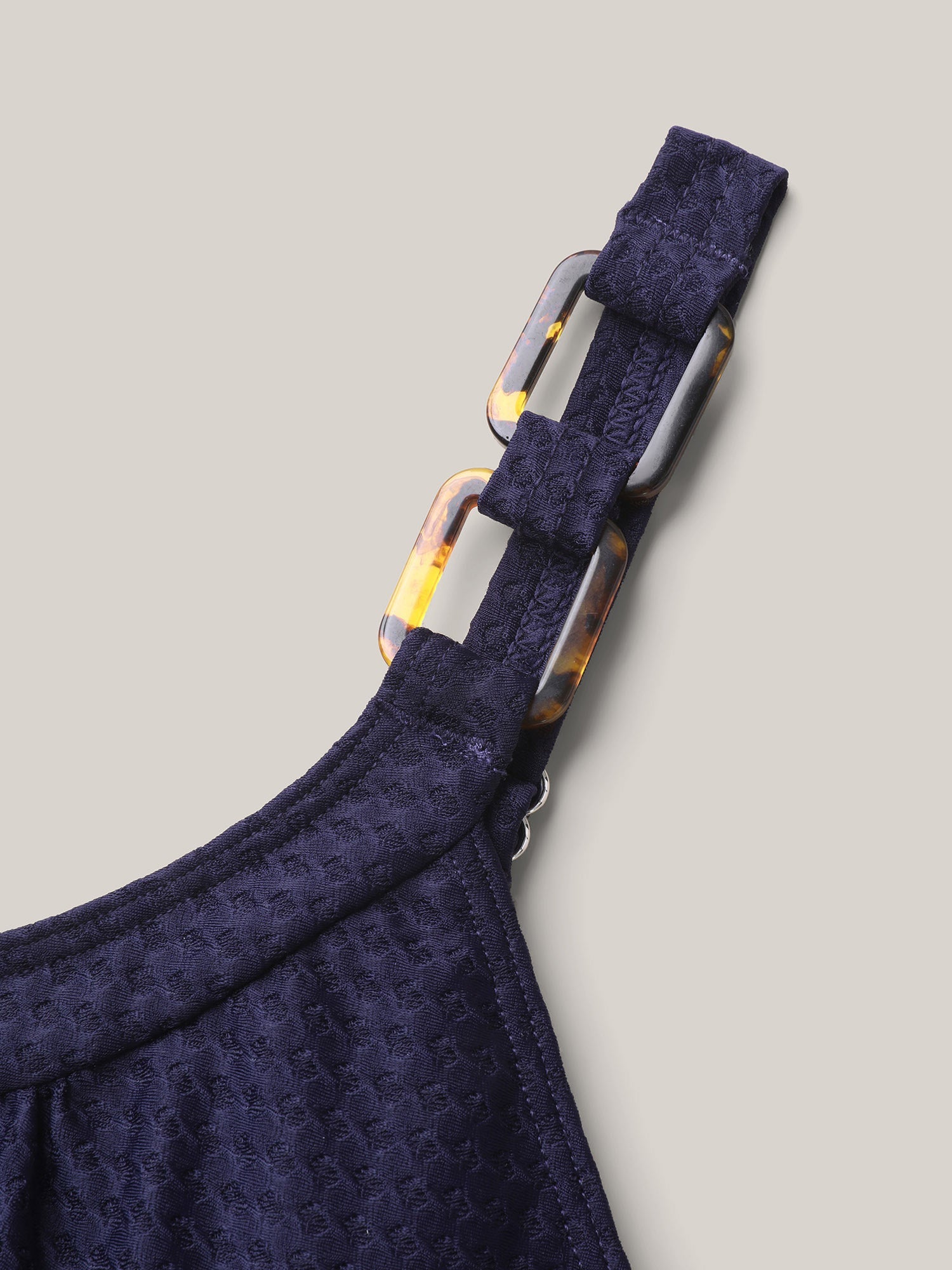 c1004f7a-7292-47e8-83af-d949f2bca793