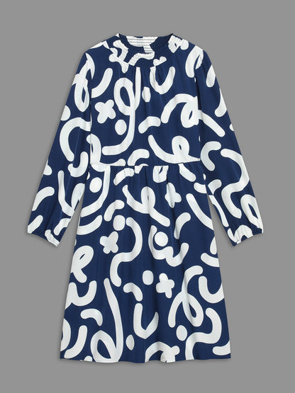 e4b815ba-bd96-4d6b-a6a6-3570d1036ea5