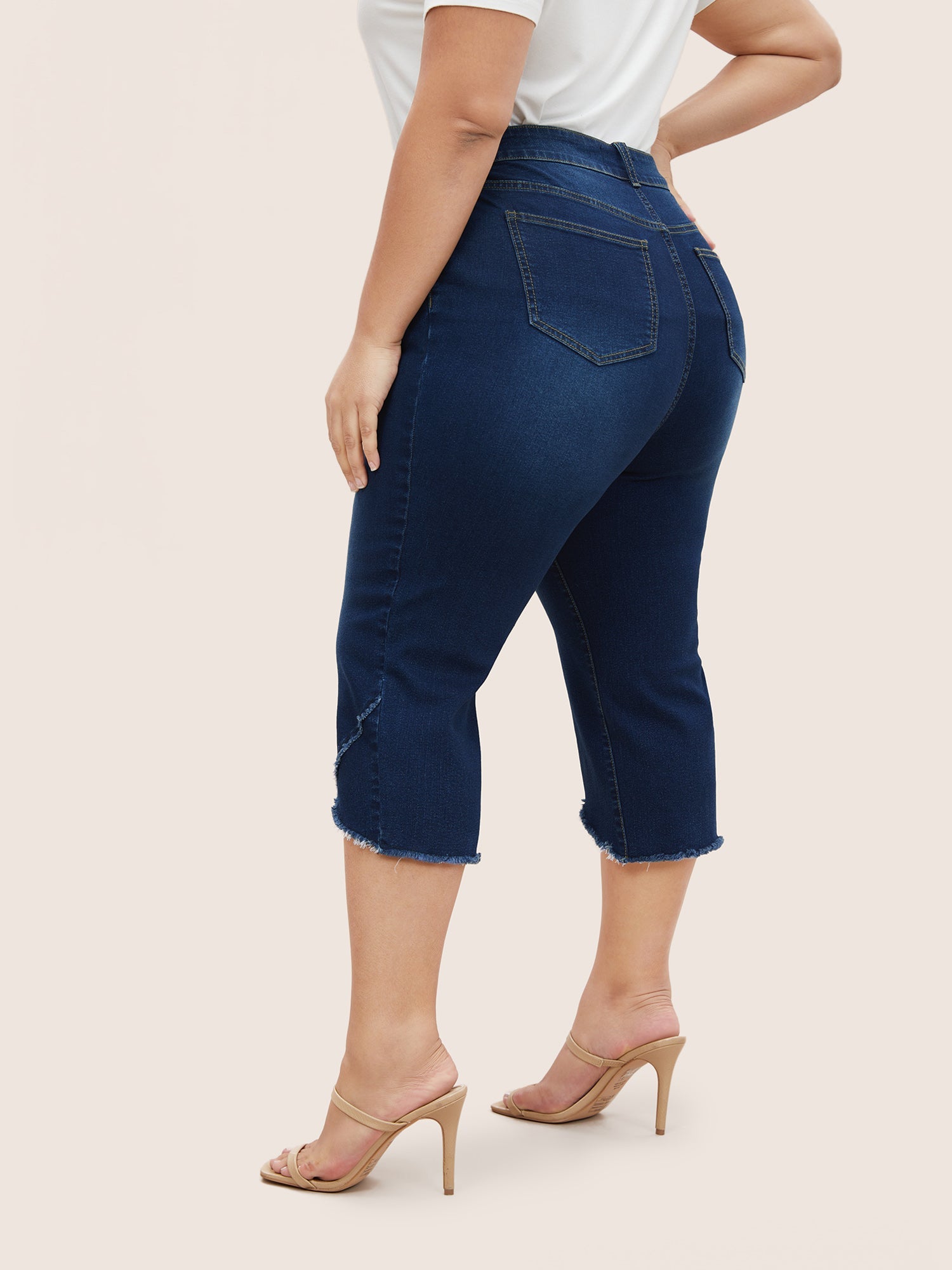 2e777690-beee-46f1-8715-0821a299a20e