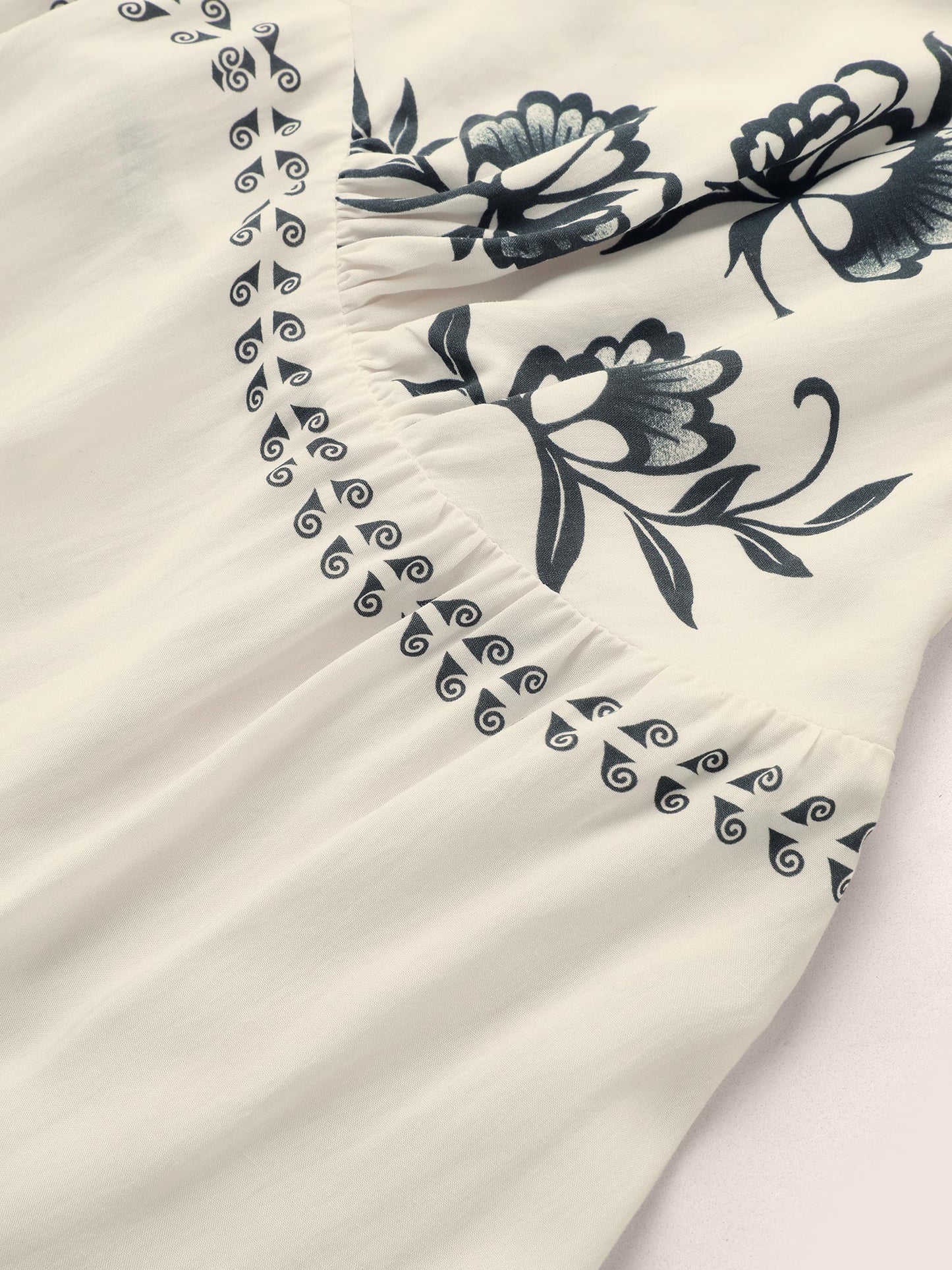 26ec3768-dabc-4e39-9cbe-07b61f0afd52